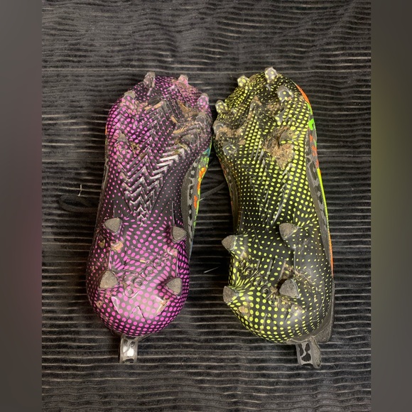 Adidas Men’s Football Cleats - Picture 7 of 7